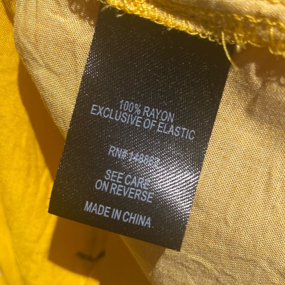 Torrid Challis Off The Shoulder Smocked Babydoll Top Yellow Womens Plus Size 2X - Picture 9 of 10